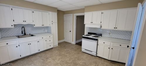 62 Berry St, Dover NJ  07801-2830 exterior