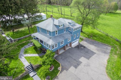27 Cherryville Hollow Rd, Flemington, NJ 08822-5530