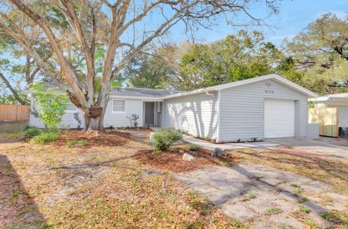 8770 52nd Ln, Pinellas Park, FL 33782-5182