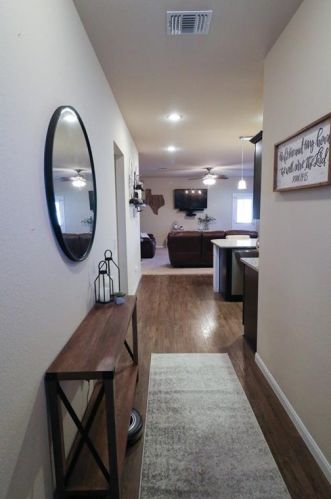 519 Luna Vista Dr, Monadale, TX 78634