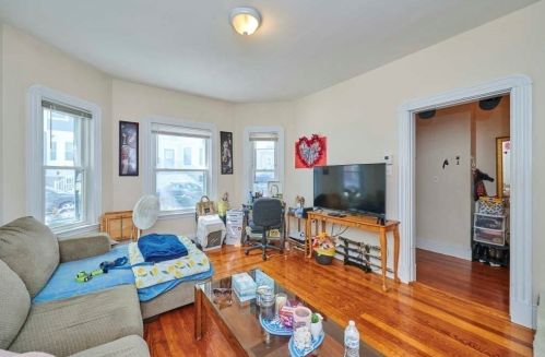 48 Wordsworth St, Boston MA 02128-1105 exterior