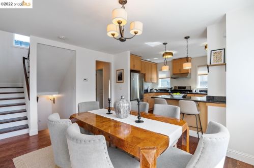 5904 Canning St, Oakland CA 94609-1306 exterior