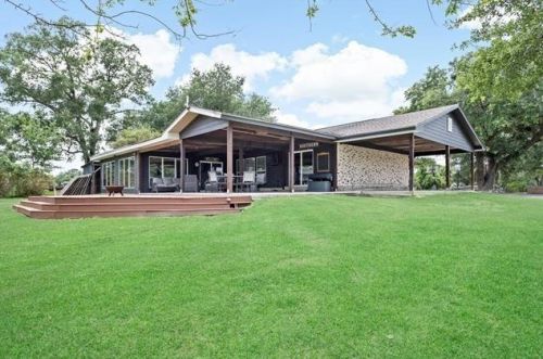 3555 Briggs Rd, Orange TX  77630-9125 exterior
