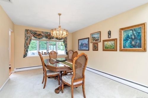 34 Forsythia Ln, Muttontown NY  11753-2337 exterior