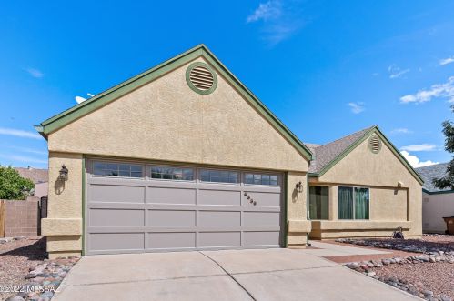 4330 Sungate Pl, Tucson, AZ 85741-3914