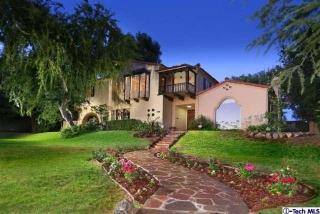 1212 Rossmoyne Ave, Glendale, CA 91207-1851