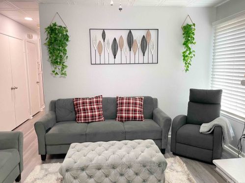 860 Plumwood St, Colton CA  92324-4523 exterior