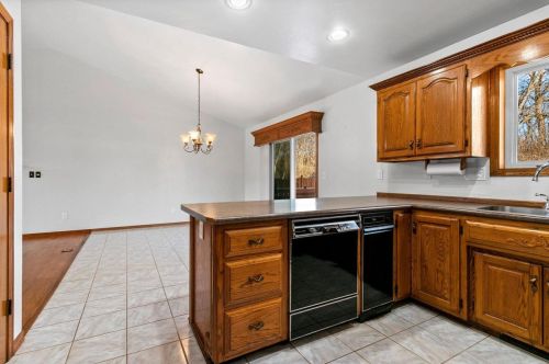 1046 Melody Dr, Green Bay WI  54303-6375 exterior