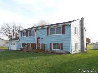 22510 Willowbrook Dr, Watertown, NY 13601-5152