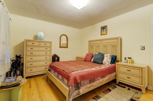 79 56th St, Bayonne NJ  07002-3315 exterior