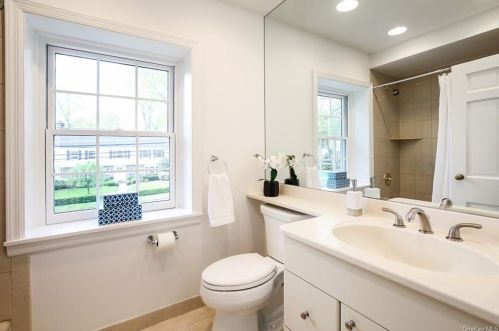 30 Brite Ave, Scarsdale NY  10583-2305 exterior