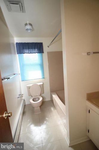 502 6th St, Lansdale PA  19446-2742 exterior