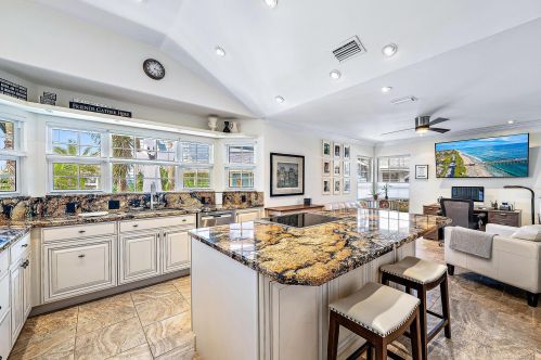 622 Ocean Dunes Cir, Jupiter FL  33477-9116 exterior