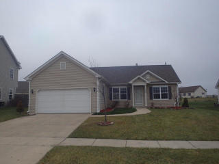 725 Woodpine Dr, Elkhorn, WI 53121-4621