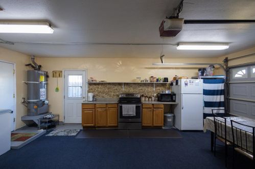 306 Ravenwood Way, Lodi CA  95240-7839 exterior