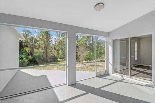 3270 41st Ave, Naples, FL 34120-1501