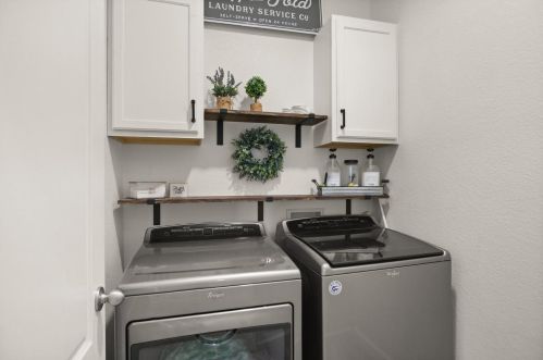 330 Applegate Dr, Valley Home CA  95361-8285 exterior