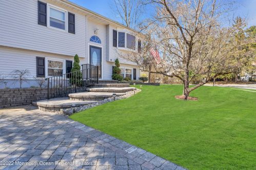 17 Dogwood Dr, Jackson Twp NJ  08527-1342 exterior