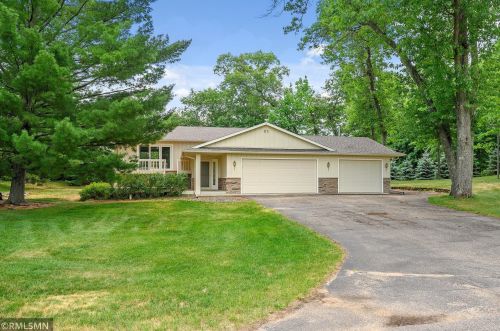 11624 Deer Path, Brainerd, MN 56401-2052