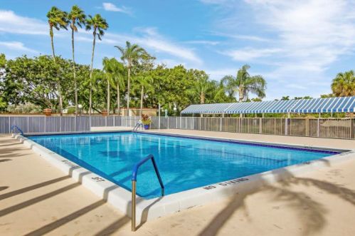 7380 Oriole Blvd, Delray Beach FL  33446-3504 exterior