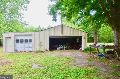 1823 Harvey Straughn Rd, Blackbird DE  19734-9646 exterior