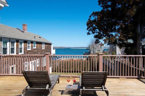 3 Ash St, Stonington CT  06378-1401 exterior