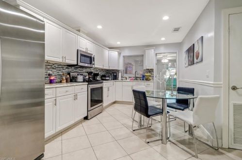 4105 Thomasson Ln, Naples, FL 34112-6759