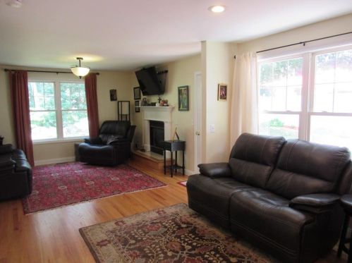 67 Standring St, Cumberland RI  02864-5221 exterior