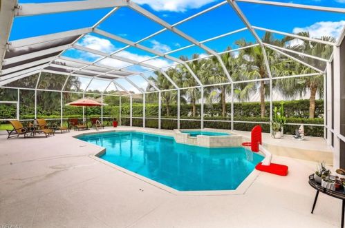 2142 Imperial Cir, Naples FL  34110-1037 exterior