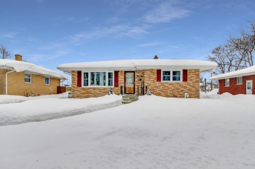 232 Lawndale Dr, Hammond, IN 46321-2105