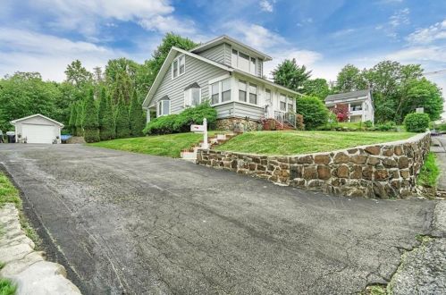 29 Ramapo Rd, Garnerville, NY 10923-1717