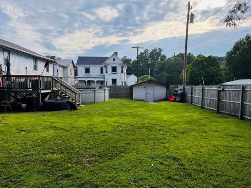 257 6th St, Connellsville PA  15425-2528 exterior