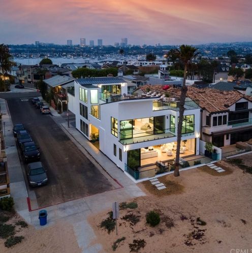 1350 Oceanfront, Newport Beach, CA 92661-1459