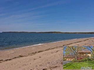 4 Beach Plum Ln, Head Of The Harbor NY  11780-3505 exterior