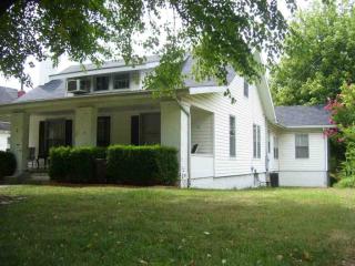 621 Madisonville St, Princeton, KY 42445-1117
