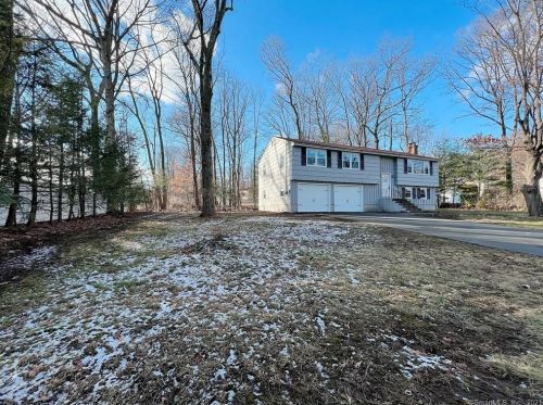 85 Illinois Ave, Bristol, CT 06010-2821