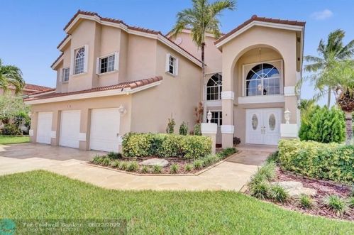 940 202nd Ln, Hollywood, FL 33029-3447