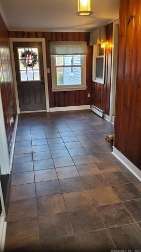 450 Town Line Rd, Southington, CT 06489-1167