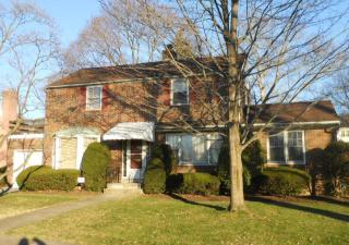 1933 Palm St, Reading, PA 19604-1405