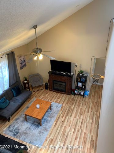226 Azalea Cir, Jackson Twp, NJ 08527-2566