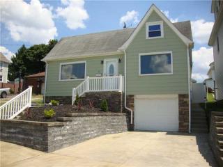 506 2nd St, Jeannette, PA 15644-1809