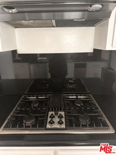 4246 Farmdale Ave, North Hollywood CA  91604-2938 exterior