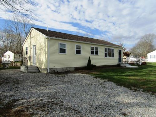 35 Flagler Ave, Lyme CT  06371-2433 exterior