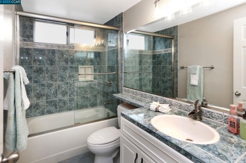 6325 Mt Olympus Dr, Hayward CA 94552-1935 exterior