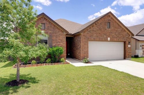 213 Connor Elkins Dr, Uhland TX  78640-6303 exterior