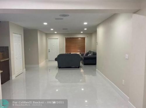6451 3 St, Hollywood FL  33023-1217 exterior