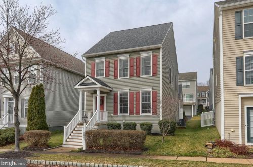 302 Witwer Way, Mount Joy PA  17552-1162 exterior