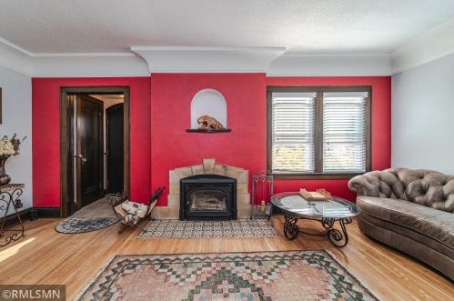 1369 Edgerton St, Saint Paul, MN 55130-3429