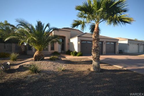 6235 Vista Laguna Dr, Bullhead City, AZ 86426-7044