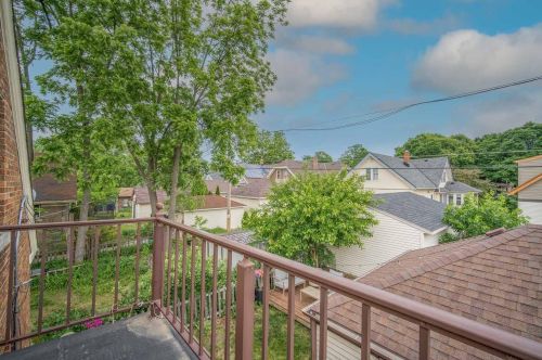 2132 60, Milwaukee WI 53219-1568 exterior